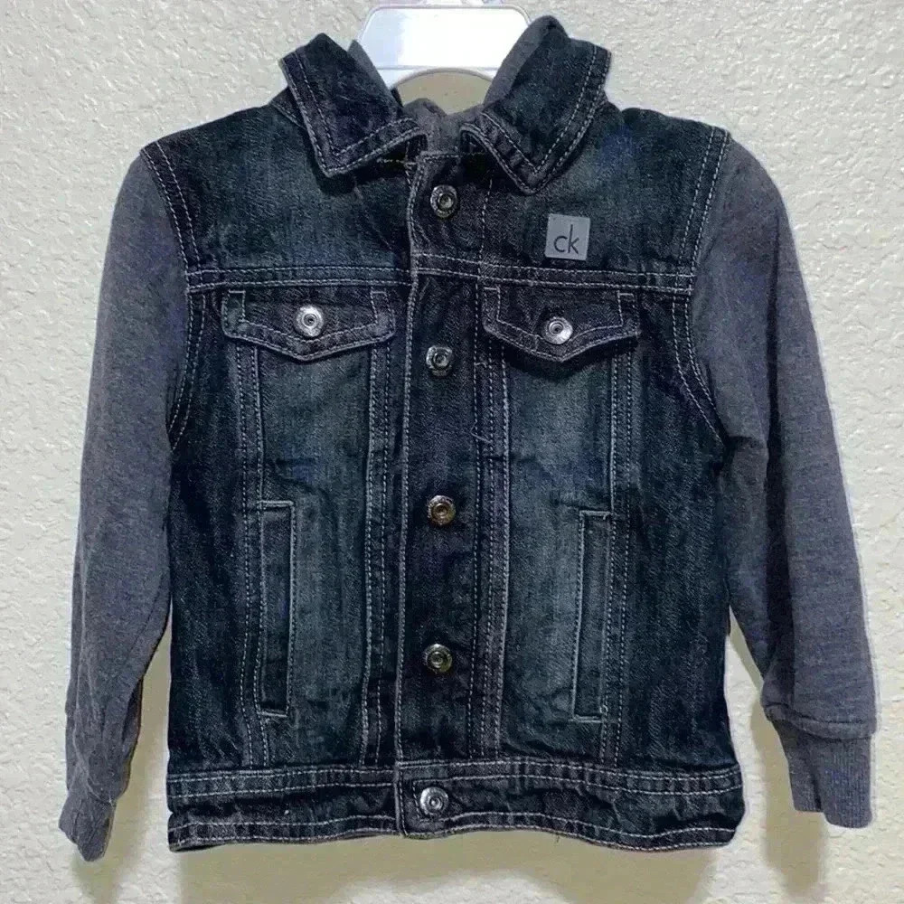 Toddler Calvin Klein Jean Jacket size (2T)